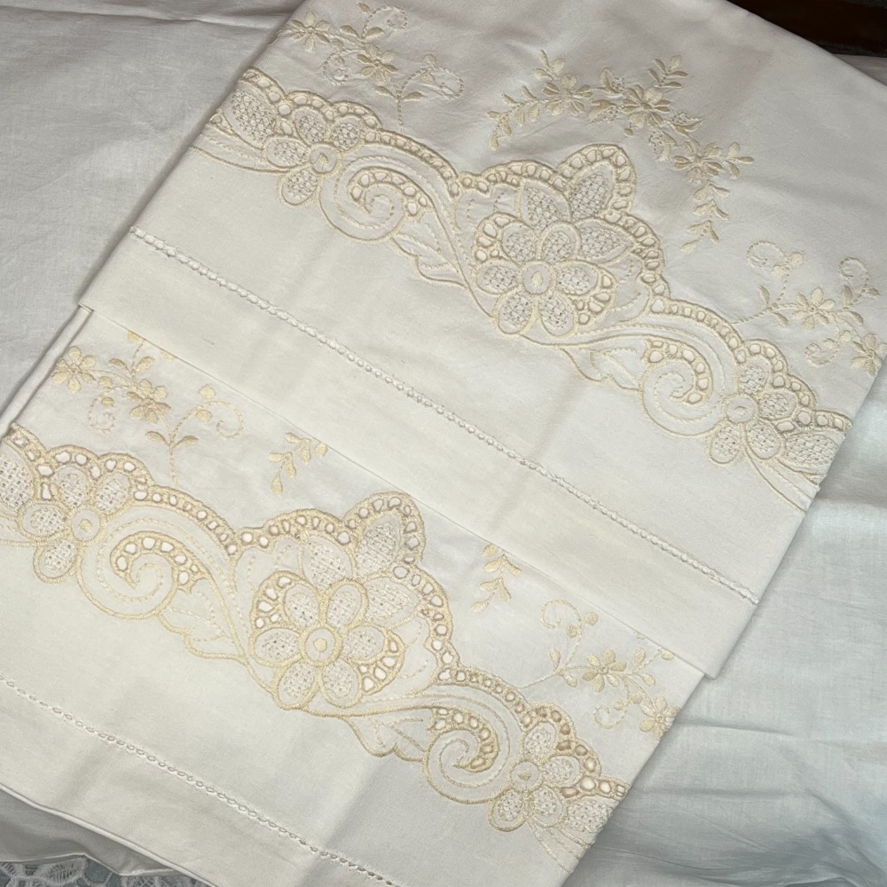 Funda para Bebe Blanca con Puntos