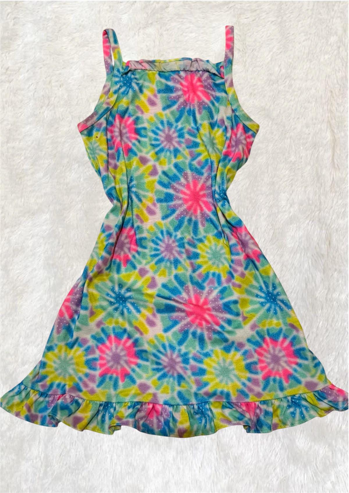VESTIDO CORTO ESTAMPADO TIE-DYE CON VOLANTE