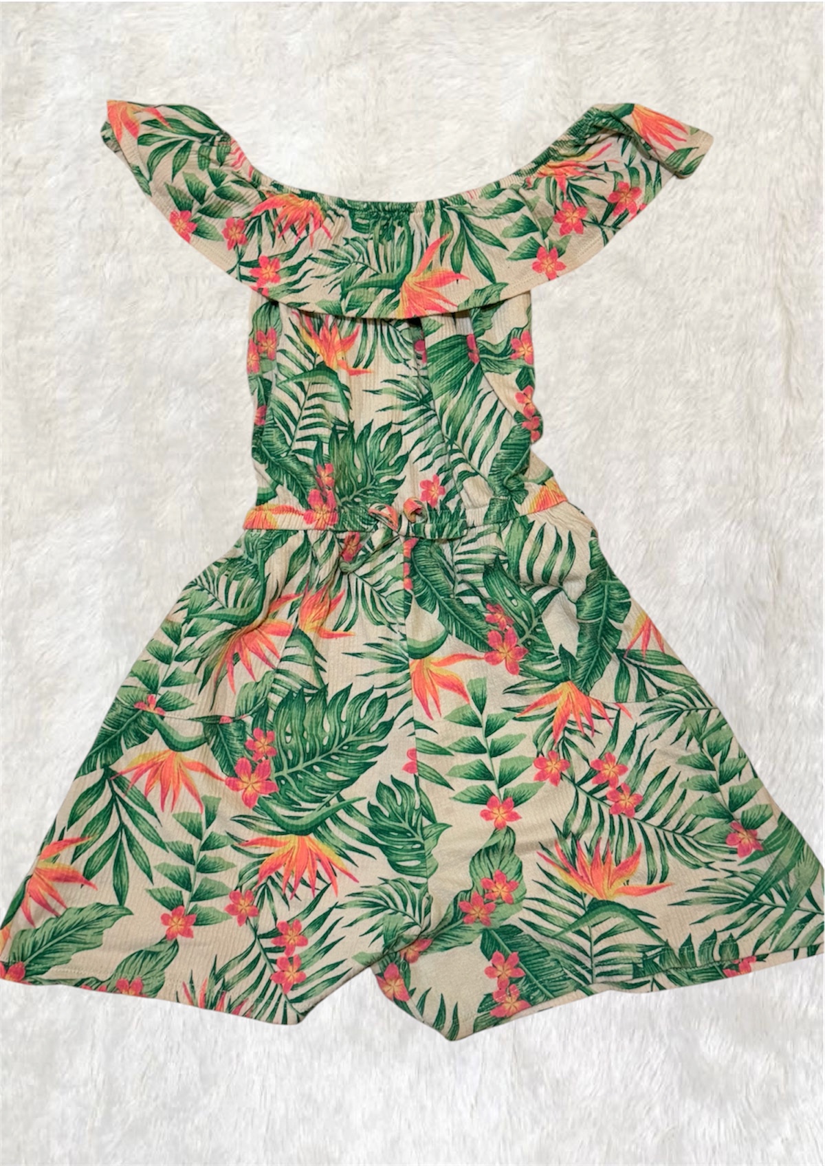 ENTERIZO CORTO CON ESTAMPADO TROPICAL